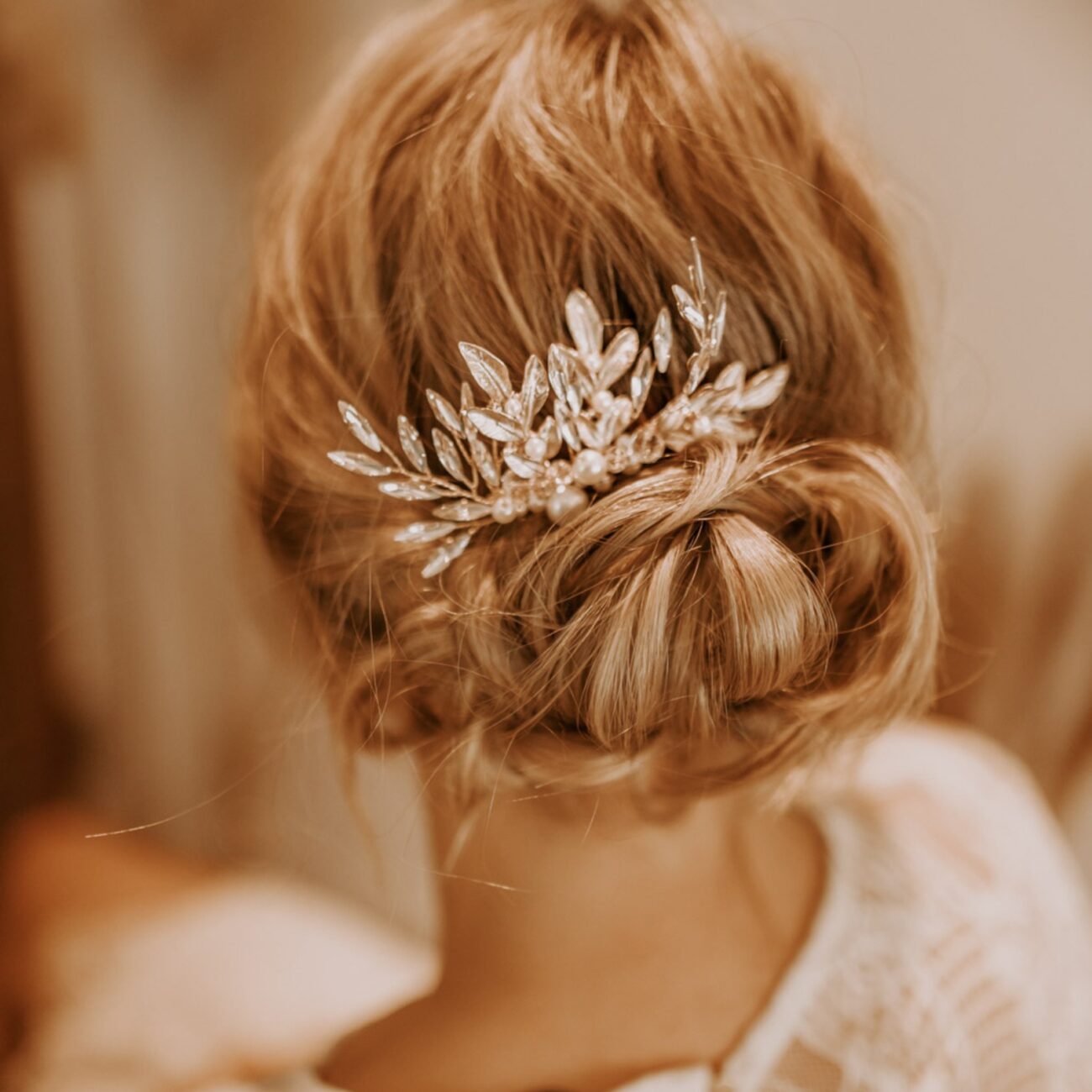 Braut Haarkamm Gold mit Blätter Perlen